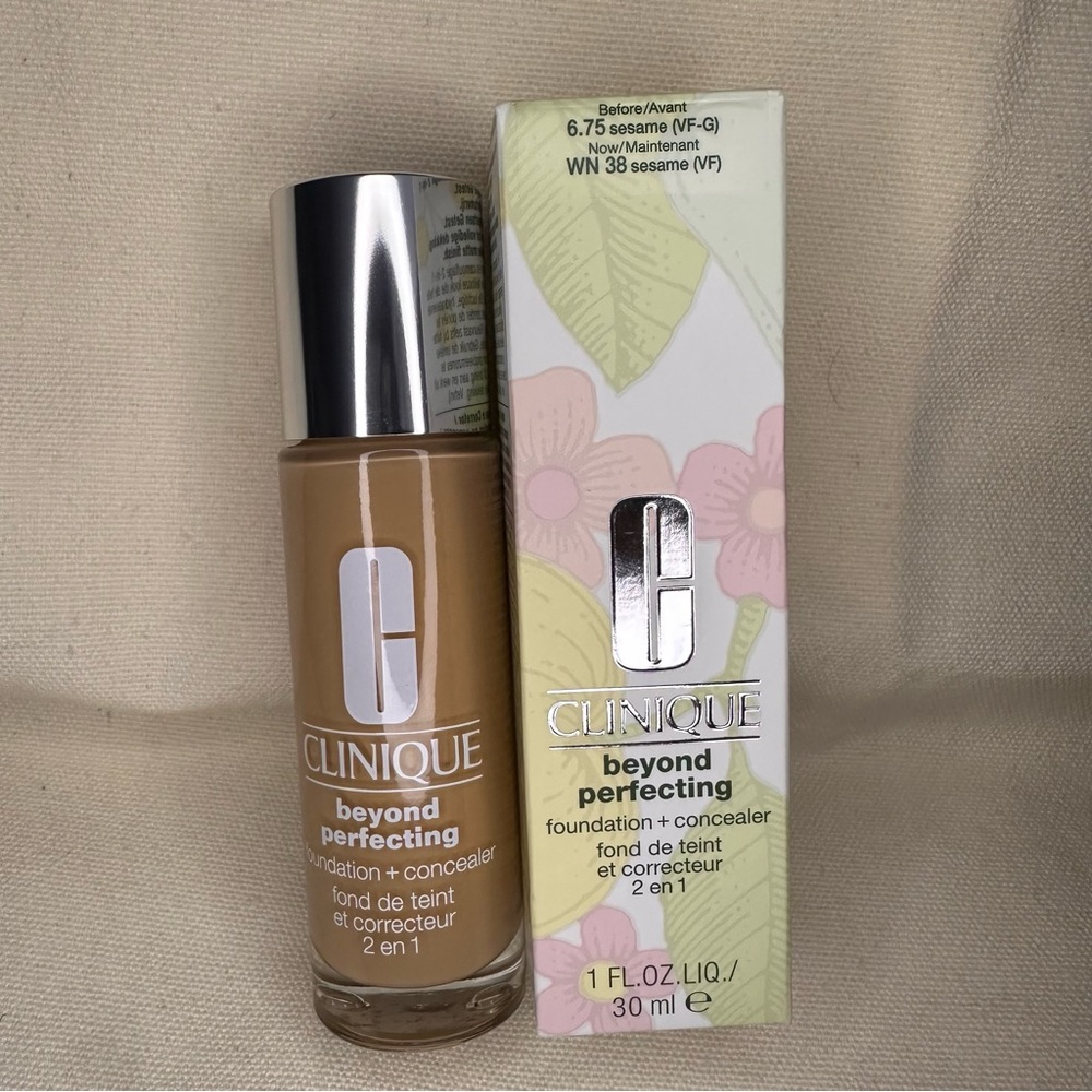 Clinique Beyond Perfecting Foundation + Concealer - WN 38 Sesame